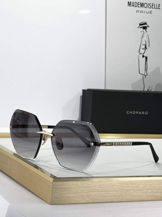 Picture of Chopard Sunglasses _SKUfw70786915fw